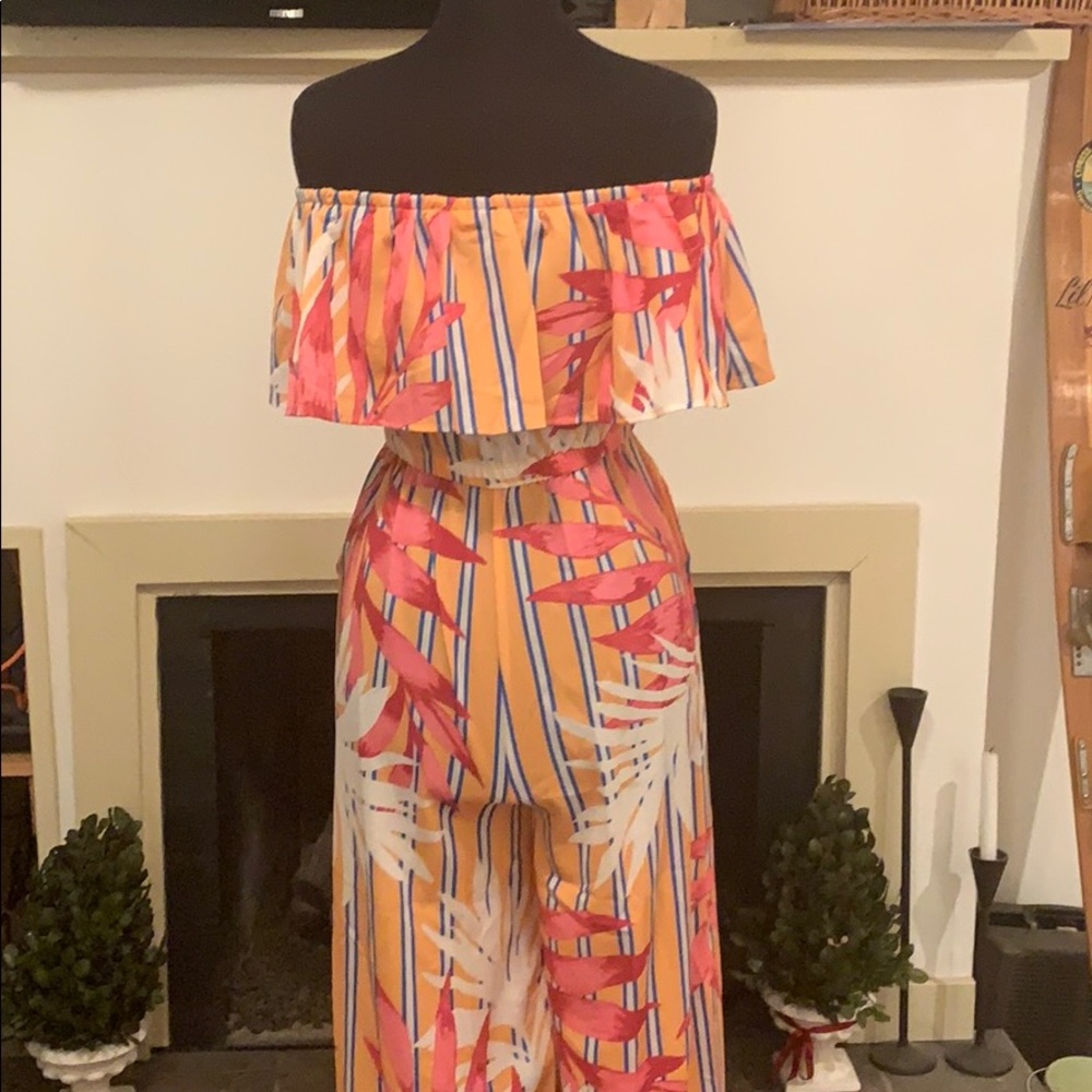 LuluGorgeous Hawaiian print off Shoulder Romper